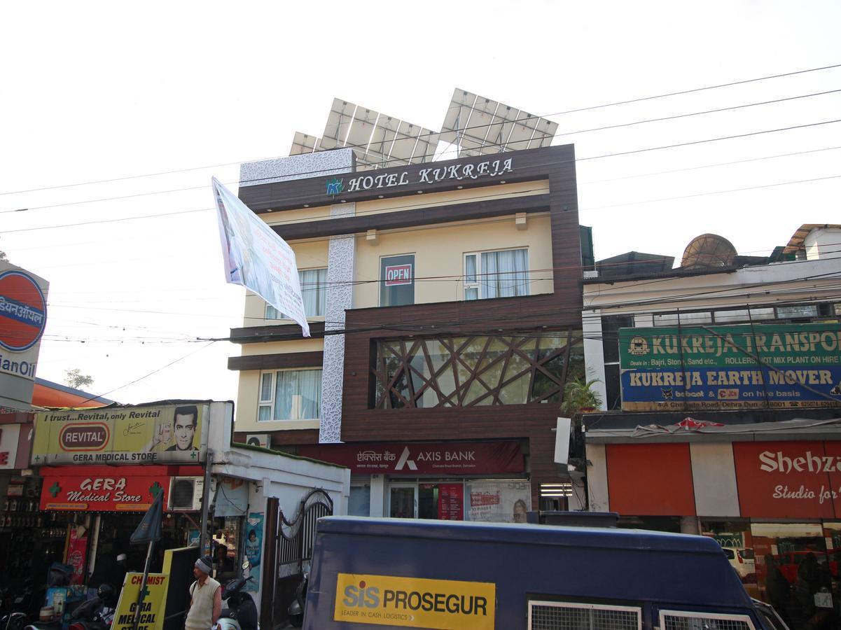 Oyo 8132 Hotel Kukreja Ντεχραντούν Εξωτερικό φωτογραφία
