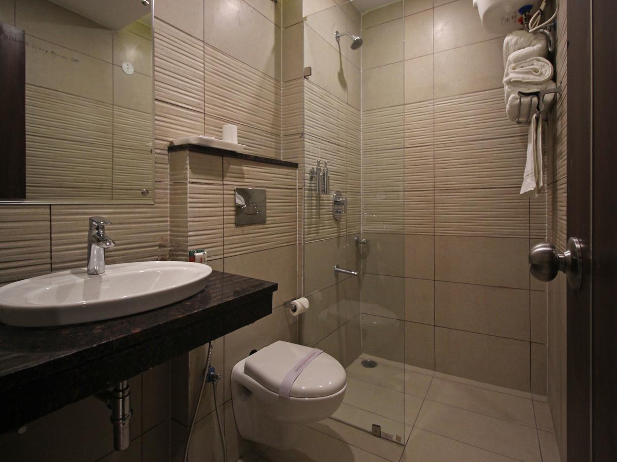 Oyo 8132 Hotel Kukreja Ντεχραντούν Εξωτερικό φωτογραφία