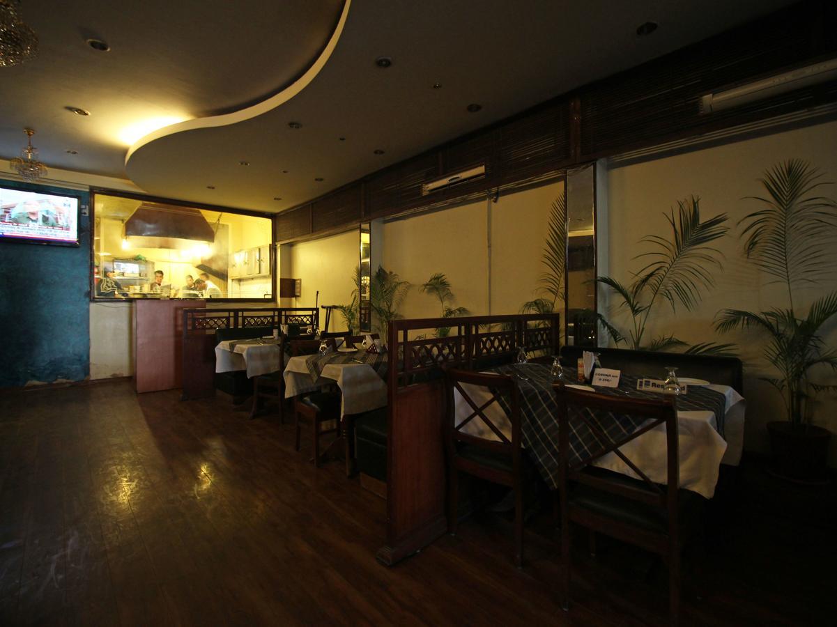 Oyo 8132 Hotel Kukreja Ντεχραντούν Εξωτερικό φωτογραφία